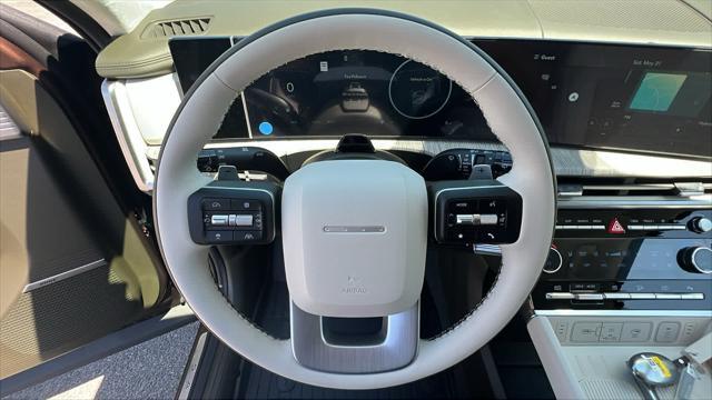 new 2025 Hyundai SANTA FE HEV car, priced at $52,995