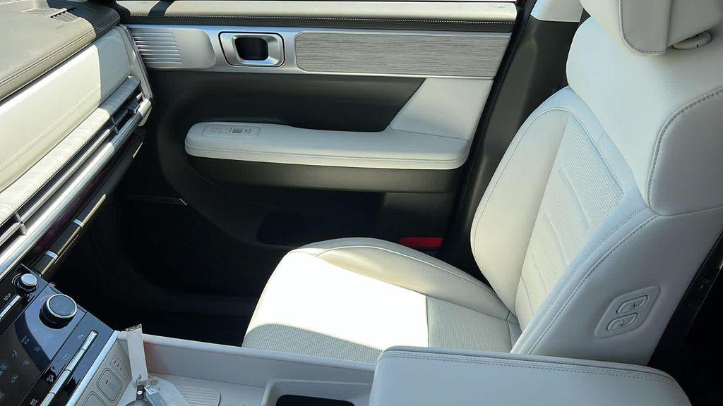 new 2025 Hyundai SANTA FE HEV car, priced at $52,995