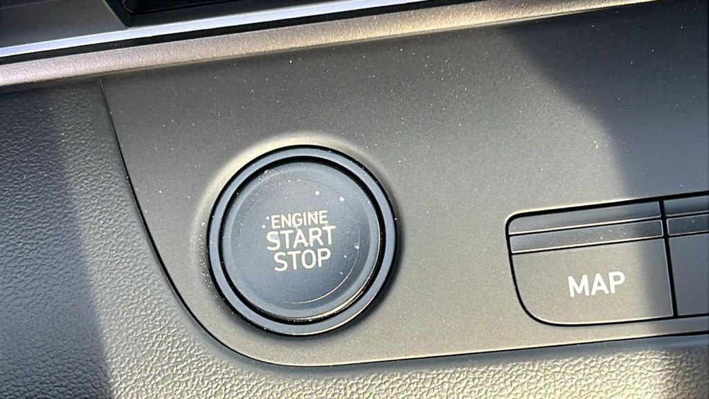 new 2025 Hyundai ELANTRA HEV car, priced at $29,685