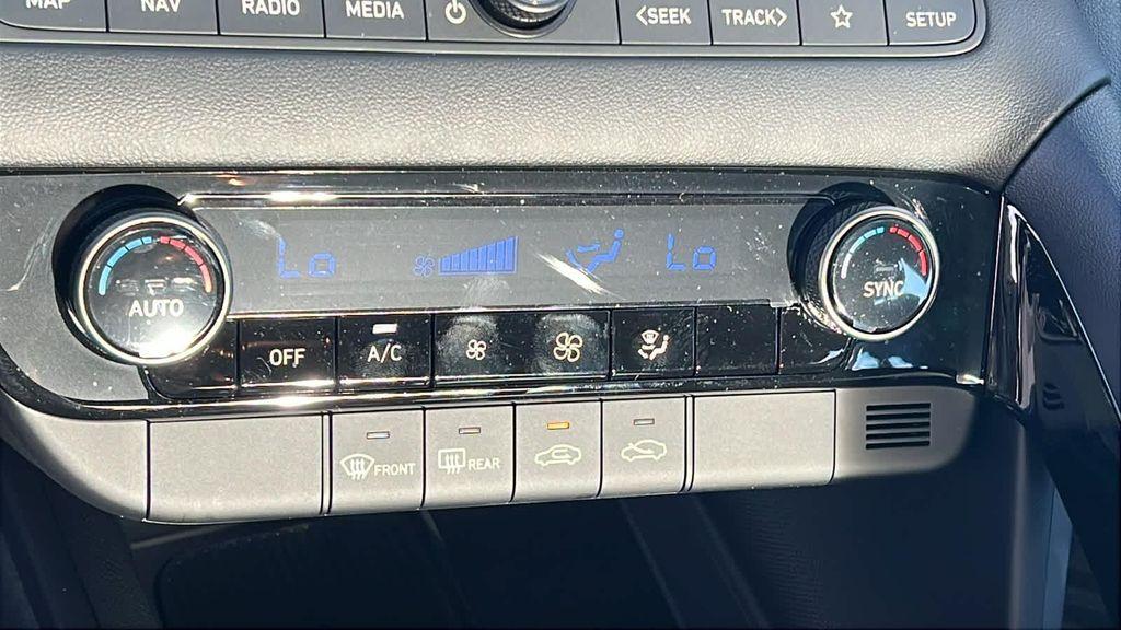 new 2025 Hyundai ELANTRA HEV car, priced at $29,685