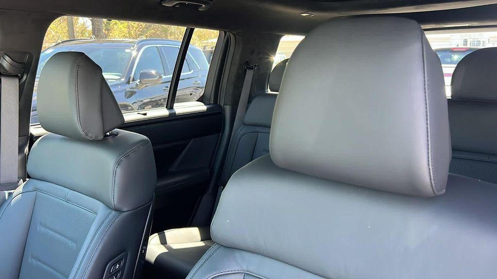 new 2025 Hyundai SANTA FE HEV car, priced at $53,675