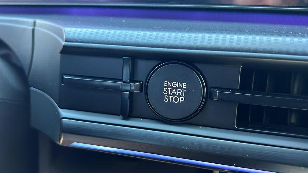 new 2025 Hyundai SANTA FE HEV car, priced at $53,675