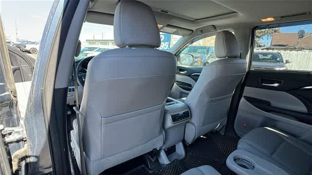 used 2014 Toyota Highlander car, priced at $21,977