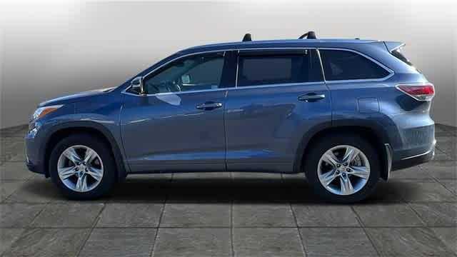 used 2014 Toyota Highlander car, priced at $21,977