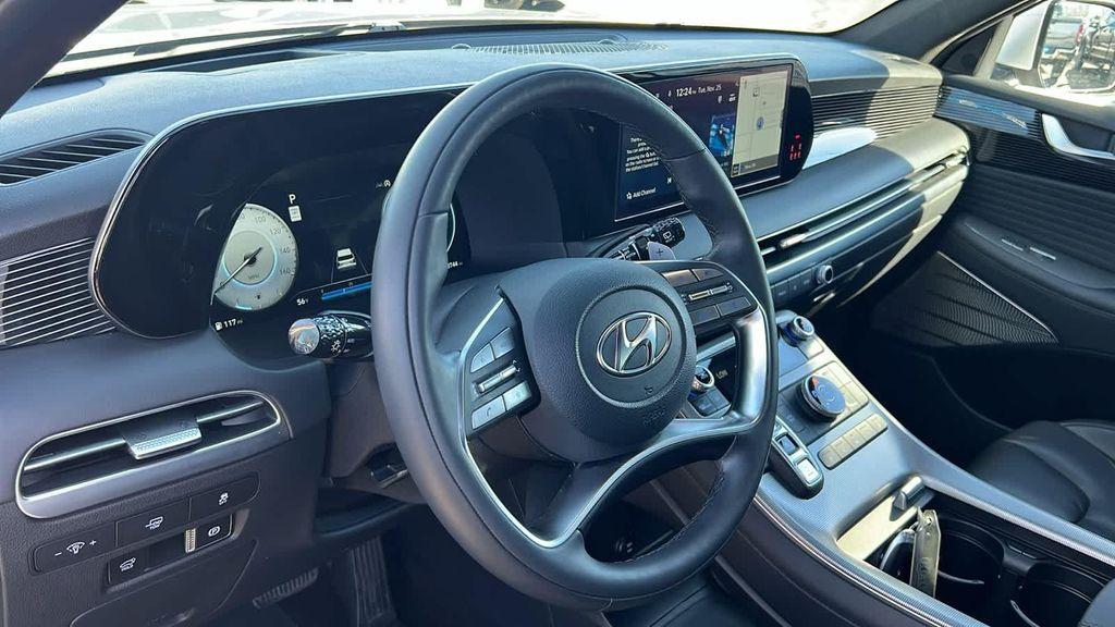 used 2024 Hyundai Palisade car, priced at $43,967