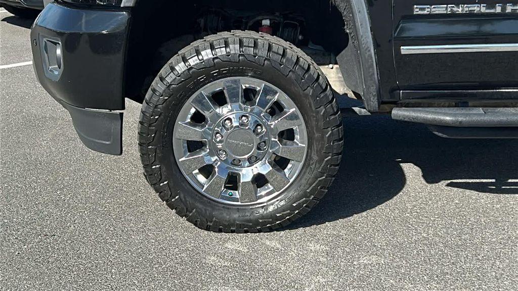 used 2015 GMC Sierra 2500 car, priced at $42,595