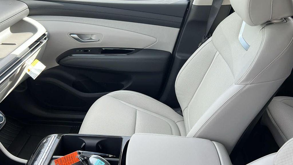 new 2026 Hyundai TUCSON Hybrid car, priced at $44,560