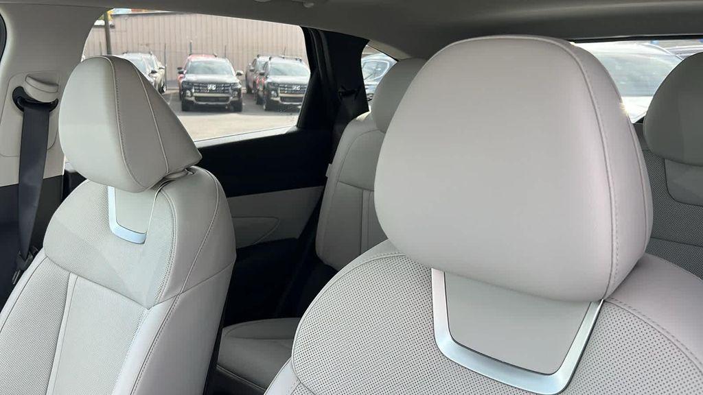 new 2026 Hyundai TUCSON Hybrid car, priced at $44,560