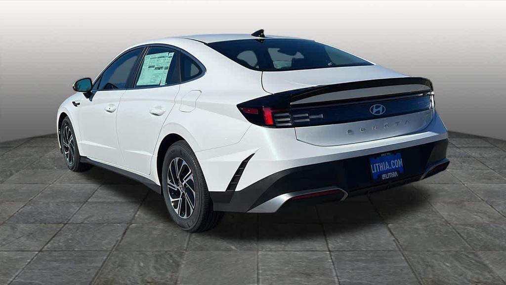 new 2026 Hyundai Sonata Hybrid car, priced at $31,350