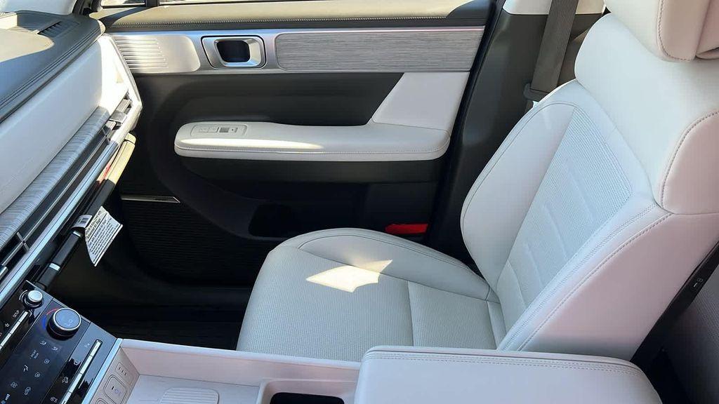 used 2025 Hyundai Santa Fe car, priced at $44,795