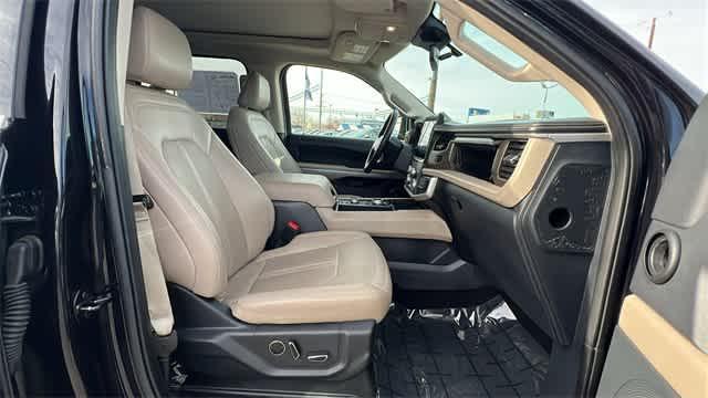 used 2023 Ford Expedition car, priced at $46,995