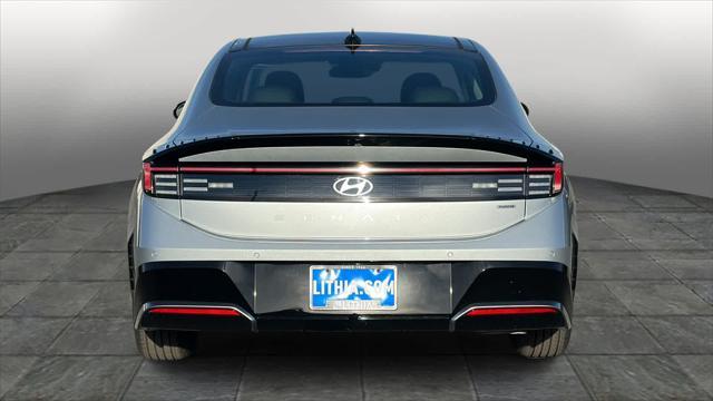 new 2025 Hyundai Sonata Hybrid car, priced at $39,235