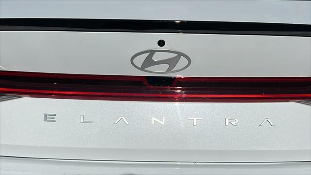 new 2025 Hyundai Elantra HEV car, priced at $29,180