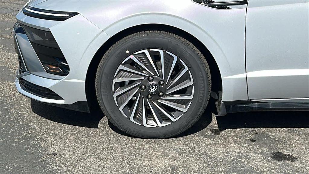 new 2026 Hyundai Sonata Hybrid car, priced at $34,095