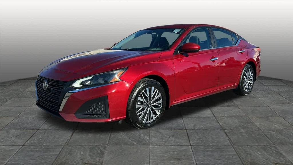 used 2023 Nissan Altima car, priced at $21,495