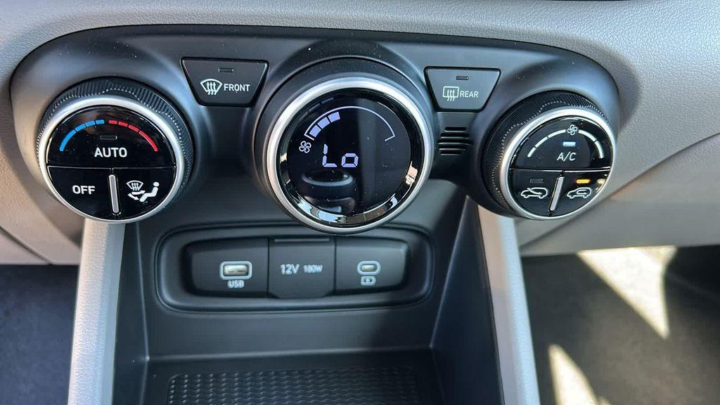 used 2025 Hyundai Venue car