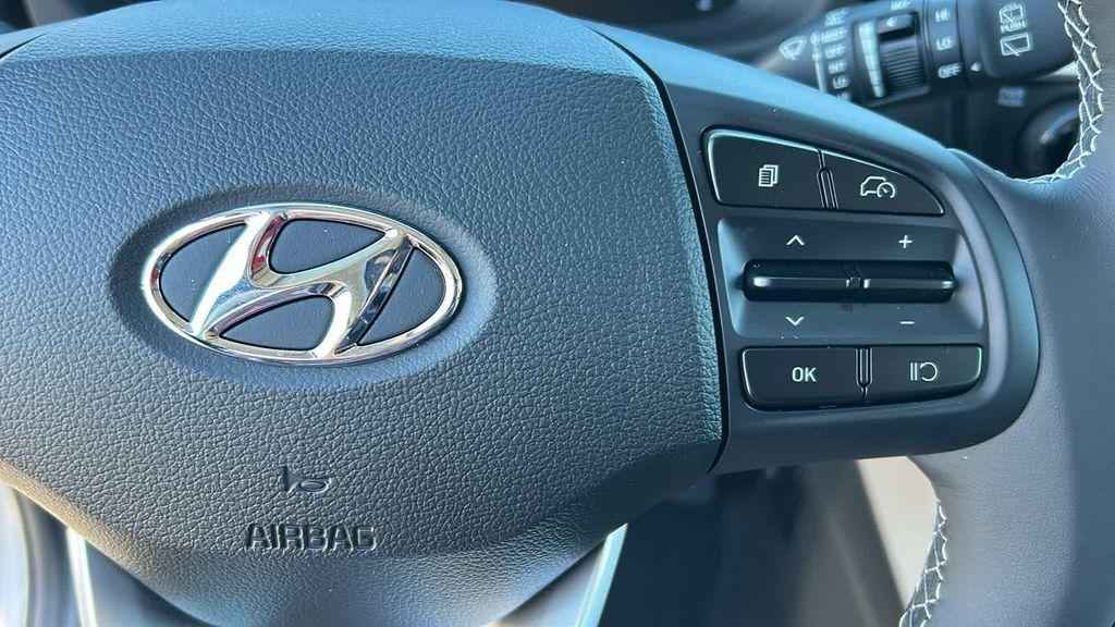 used 2025 Hyundai Venue car