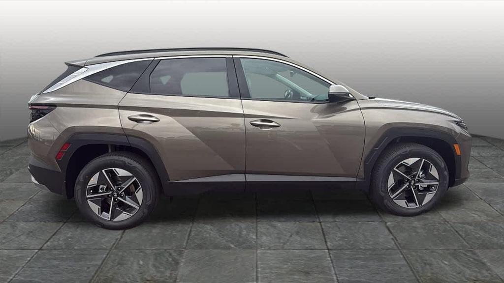 new 2025 Hyundai TUCSON Hybrid car, priced at $38,655