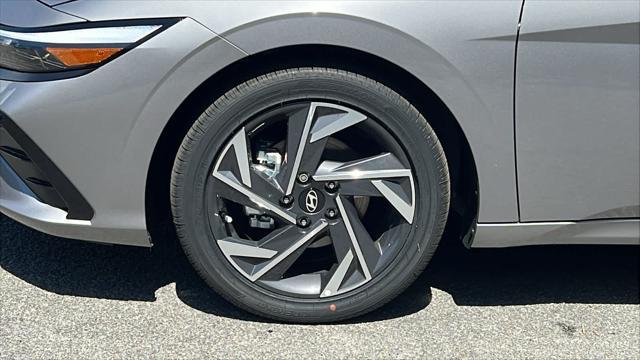 new 2025 Hyundai Elantra car, priced at $28,635