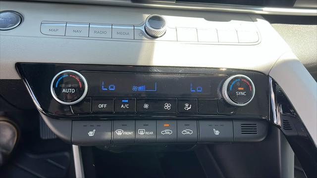 new 2025 Hyundai Elantra car, priced at $28,635