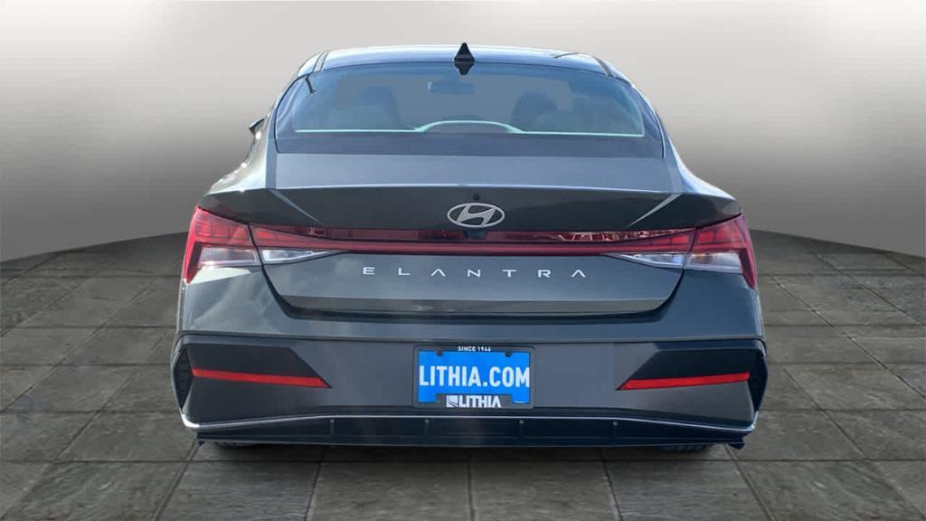 new 2024 Hyundai Elantra car, priced at $27,083