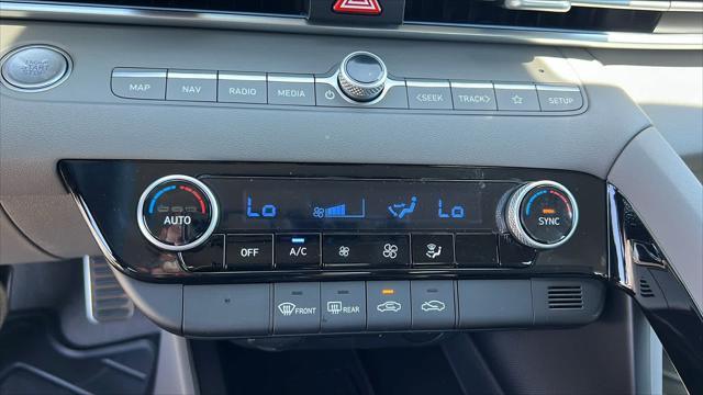 new 2025 Hyundai Elantra car, priced at $29,700