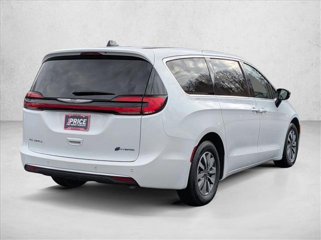 used 2024 Chrysler Pacifica Hybrid car, priced at $26,900