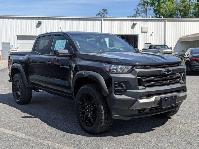 new 2025 Chevrolet Colorado car, priced at $39,995