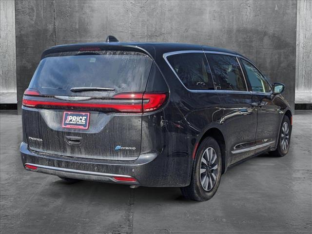 used 2023 Chrysler Pacifica Hybrid car, priced at $31,349