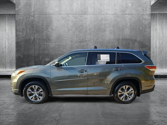 used 2015 Toyota Highlander car, priced at $20,495