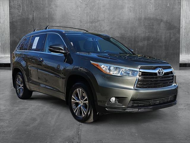 used 2015 Toyota Highlander car, priced at $20,495