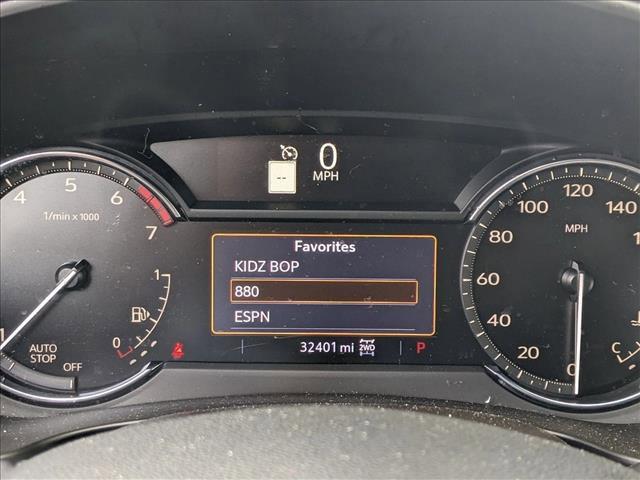 used 2022 Cadillac XT4 car, priced at $28,400