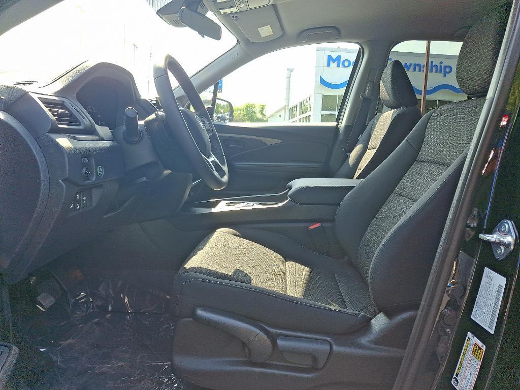 new 2025 Honda Ridgeline car, priced at $41,600