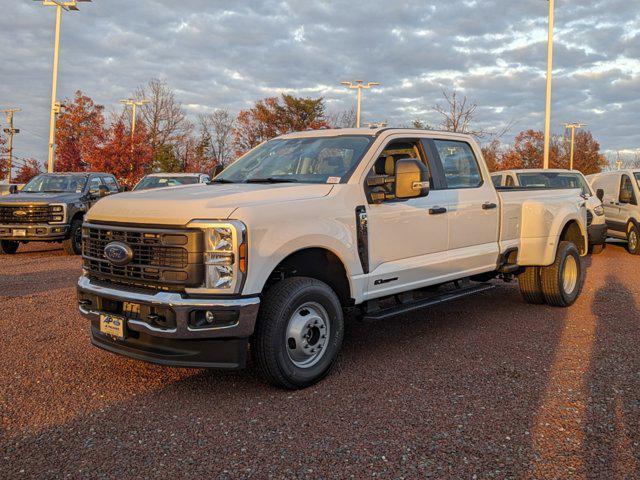 new 2024 Ford F-350 car, priced at $65,236