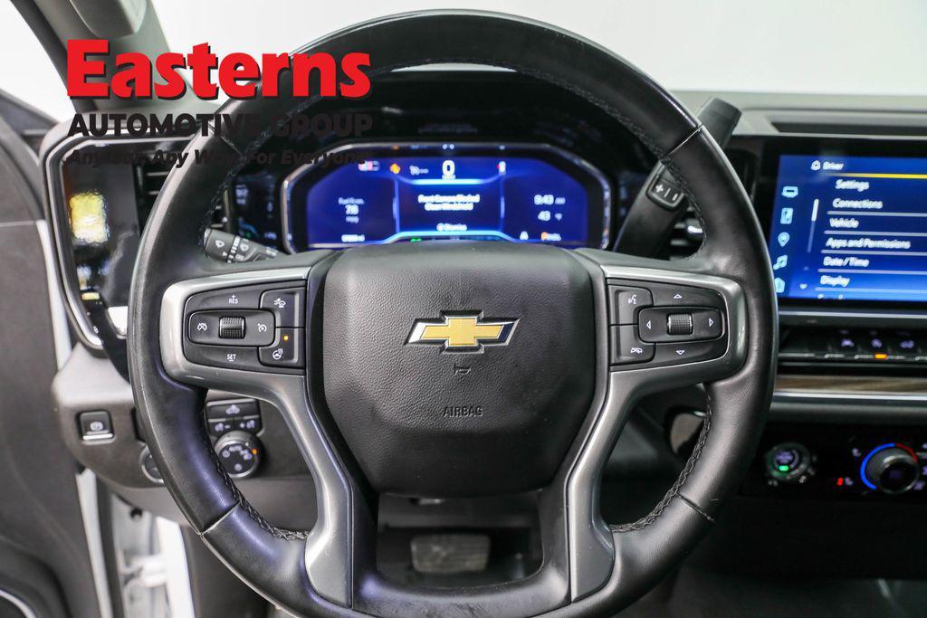 used 2024 Chevrolet Silverado 1500 car, priced at $31,590