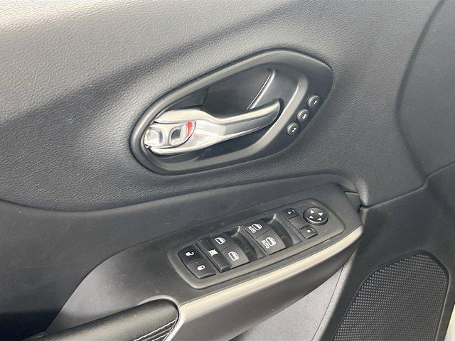 used 2022 Jeep Cherokee car, priced at $23,690