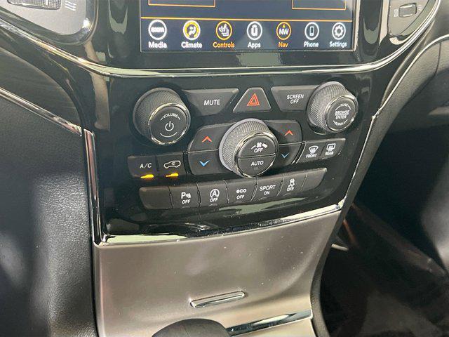 used 2022 Jeep Grand Cherokee car, priced at $26,111