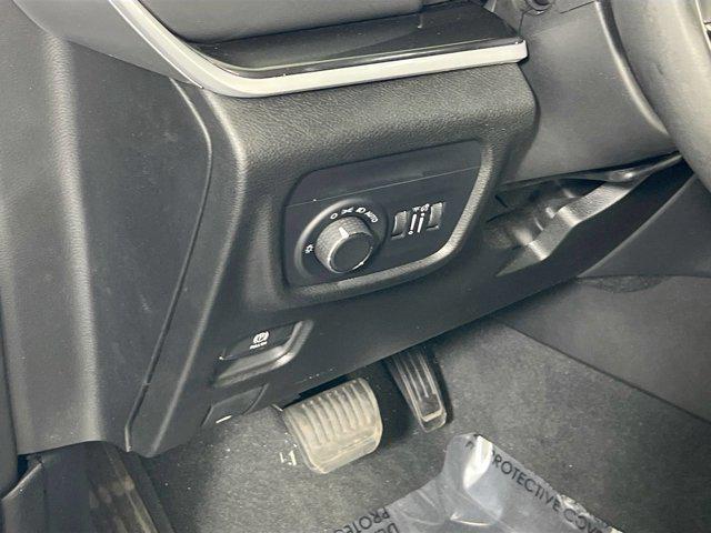 used 2023 Jeep Grand Cherokee car, priced at $35,291