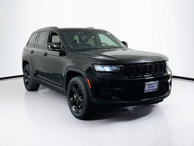 used 2023 Jeep Grand Cherokee car, priced at $35,291