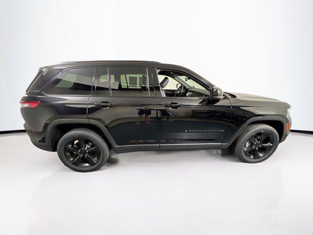 used 2023 Jeep Grand Cherokee car, priced at $35,291