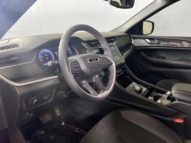 used 2023 Jeep Grand Cherokee car, priced at $35,995