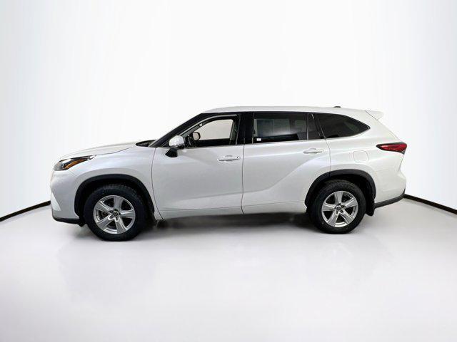 used 2022 Toyota Highlander car, priced at $29,462