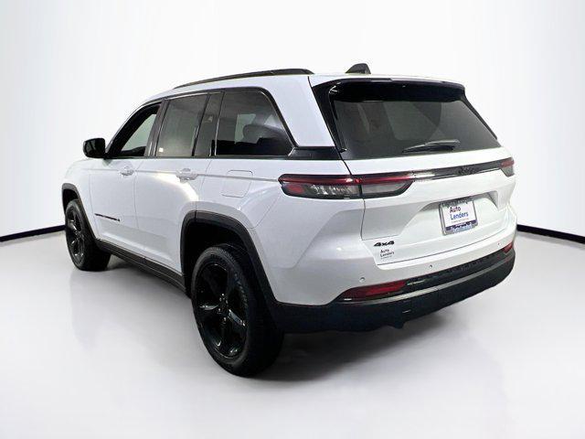 used 2022 Jeep Grand Cherokee car, priced at $32,537