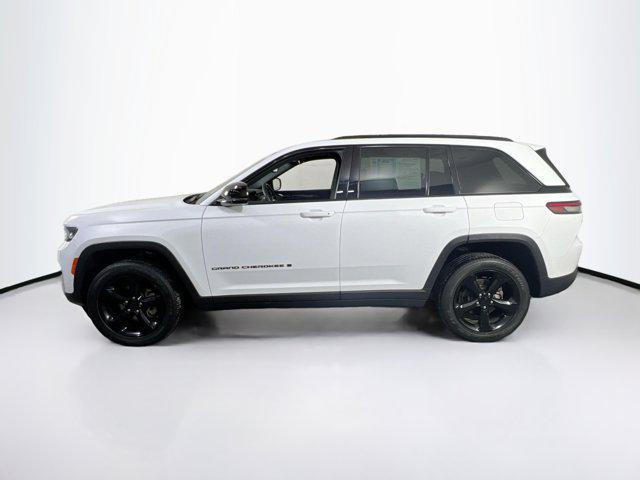 used 2022 Jeep Grand Cherokee car, priced at $32,537