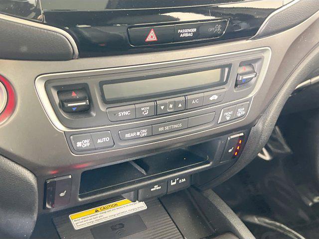 used 2022 Honda Passport car, priced at $32,115