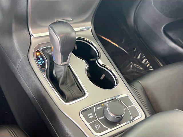 used 2022 Jeep Grand Cherokee car, priced at $29,118