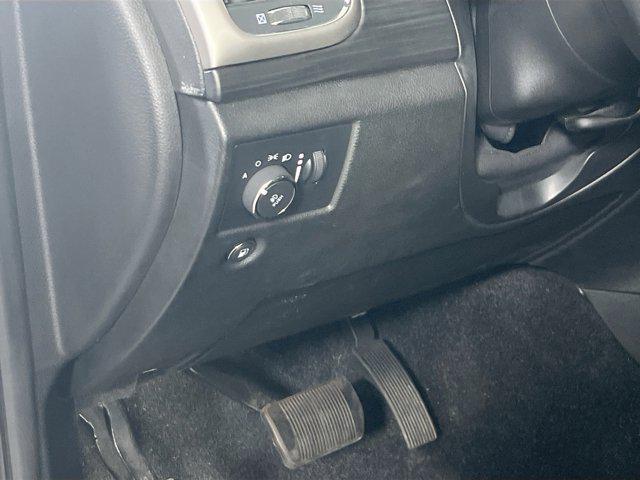 used 2022 Jeep Grand Cherokee car, priced at $27,129