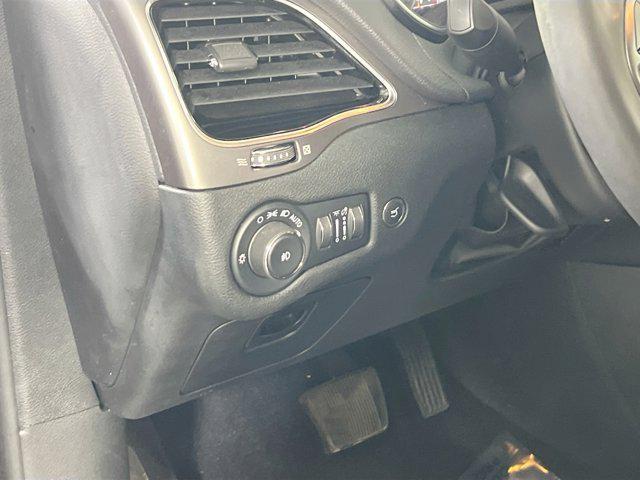used 2022 Jeep Cherokee car, priced at $26,725