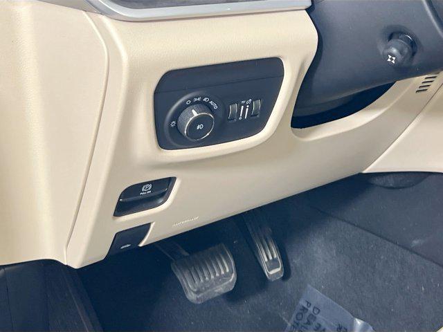 used 2022 Jeep Grand Cherokee car, priced at $35,838