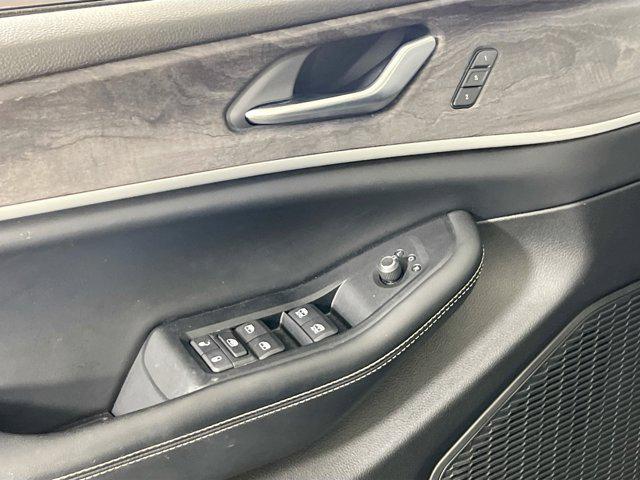 used 2023 Jeep Grand Cherokee car, priced at $35,760